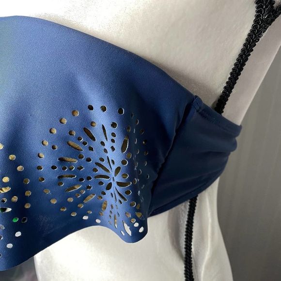 Ninety Six Degrees Strapless Flounce Eyelet Bikini Top Gold Metallic Large Blue - Picture 4 of 12